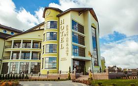 Готель Варшава